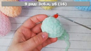 Как связать пасхальные яйца крючком из плюшевой пряжи