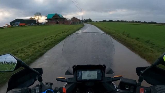 STUCK IN THE MUD - HONDA NC750x ADVENTURE смотреть онлайн