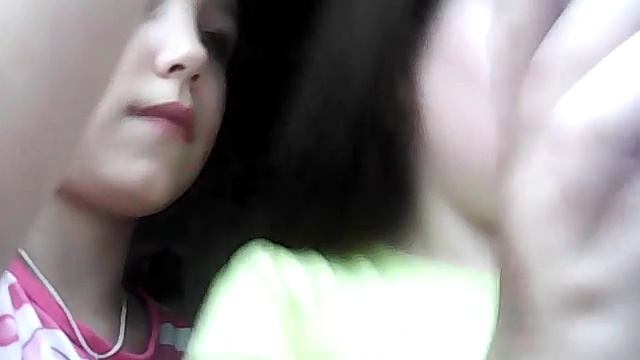 Лопаем шарики с Настей кока кола, молоко и т.д. смотреть онлайн