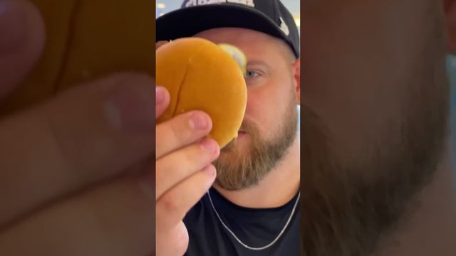 Квадратные бургеры! Где такие попробовать? смотреть онлайн