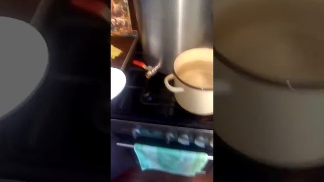 Бар: "У чёрта на рогах" смотреть онлайн