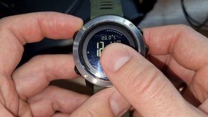 Часы Skmei - как на главном экране включить барометр?