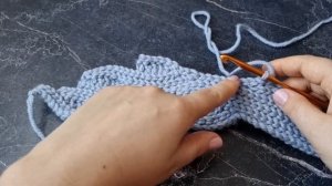 Шапка крючком Узором Косы с красивой макушкой