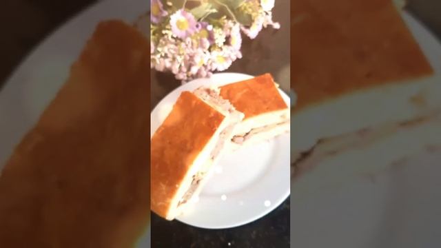 Мясной пирог с картошкой на сметане и разрыхлителе.?
