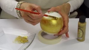 Decoupage Christmas Baubles DIY ideas ?  ?