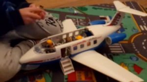 Самолет игрушка ..как настоящий