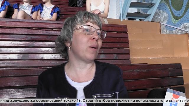 Серовские русалочки, с секции синхронного плавания «Акварель», провели показательные выступления смотреть онлайн