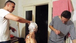 Проспорил - побрили налысо (Угар)