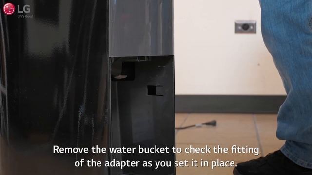 LG Dehumidifier - The Garden Hose Drainage Method Setup смотреть онлайн