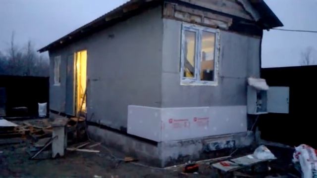 Строительство домика из б/у вагончика. Утепление наружных стен.Видео №1. смотреть онлайн