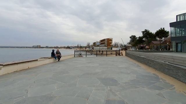 #АНАПА. ПОГОДА 24.12.2019. ЗИМНЯЯ ЖАРА И НОВОГОДНЕЕ НАСТРОЕНИЕ. ЦЕНТРАЛЬНЫЙ ПЛЯЖ.