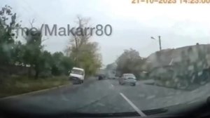 «Не ссы, не ссы, всё нормально, я фартовый!», - в сети завирусилось видео с невозмутимой реакцией жи