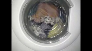 Samsung WF6520S7W Cottons 95'c with prewash and soak part 1