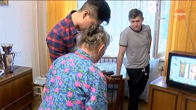 Уссурийские волонтеры помогают с настройкой телевизоров для приема цифрового сигнала смотреть онлайн