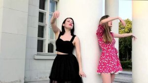 Три сестрицы под окном, танцевали вечерком