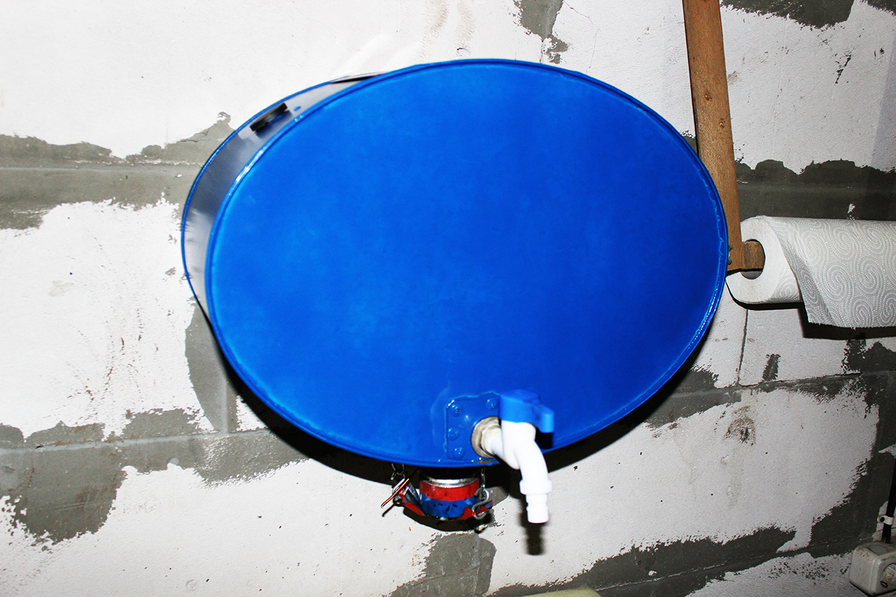 Умывальник с Подогревом без Электричества. Отличная переделка своими руками От.mp4 смотреть онлайн