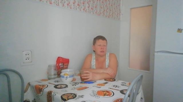 Ремонт в хрущевке женщинами. Утепление пола на балконе. смотреть онлайн