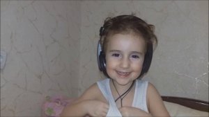 Маша смотрит Мисс Кэти / Miss Katy