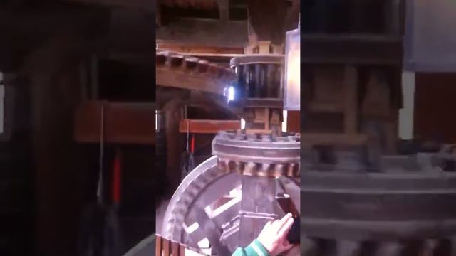 Как работает мельница внутри