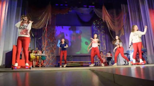 Одним словом - "Круче всех" Е.Стадниченко, С.Паутова, театр песни "Мечта". смотреть онлайн