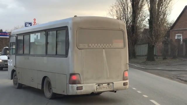 Маршрутка нарушает ПДД смотреть онлайн