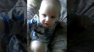 Сынок пытается сесть(4 месяца)