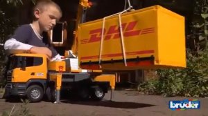 BRUDER Spielwaren: SCANIA R Serie Liebherr Kran LKW