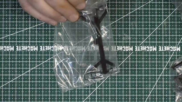 Обзор моделей от AVD МАЗ - 537 с п/п ЧМЗАП - 5247Г и Танк Т -72. Масштаб 1:43. смотреть онлайн