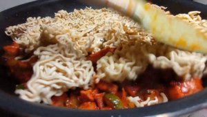 Как приготовить доширак необычным способом.