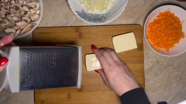 ГРИБНОЙ СУПЧИК с плавленным сыром! вкуснее супа вы еще не ели) смотреть онлайн