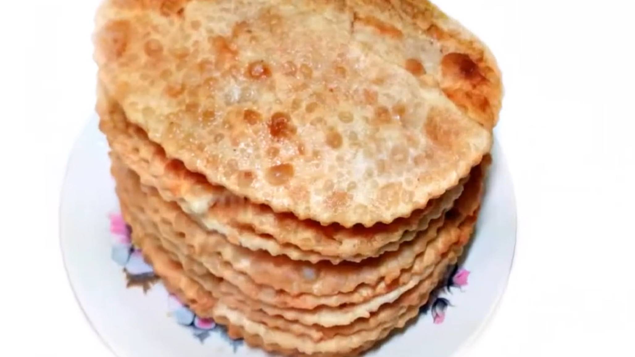 Крымские чебуреки, хрустящие и сочные! Очень вкусно!