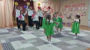 танец рук"Вальс цветов"