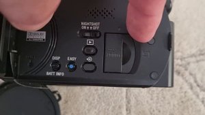 sony hdr-sr12e и sony hdr-sr10e сравнение