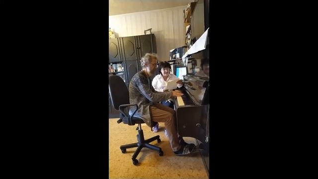 Песня карантинная. Сл.и муз. Е Суглобова, аккомпанемент А. Пронин смотреть онлайн