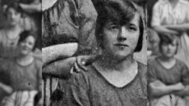 Фотография 1900 года наводит ужас на тех, кто заметил таинственную деталь... смотреть онлайн