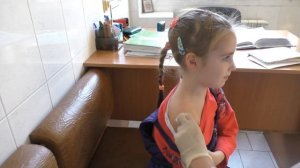 Опять УКОЛЫ!! Сделали ПРИВИВКИ//Больно? СЛЕЗЫ//Странное дерево, подарок для хомяка
