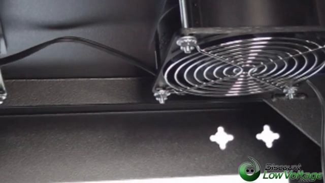 3ft by 24 inches deep Plexiglass Locking Vented Enclosure смотреть онлайн