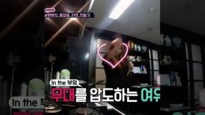 Смешные моменты с Black Pink