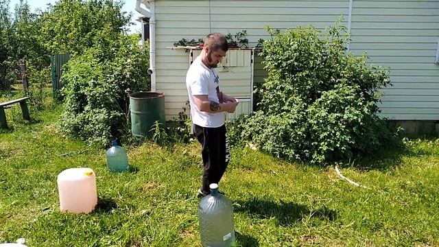 Попытка пожать 1 рукой бутыль 19 литров смотреть онлайн