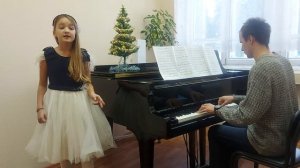 Зеленова Ксения, 10 лет "Зимняя пляска"