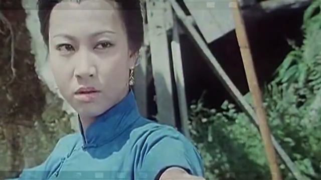 Мать тренирует сына кунг фу | Mother trains the son of kung fu смотреть онлайн