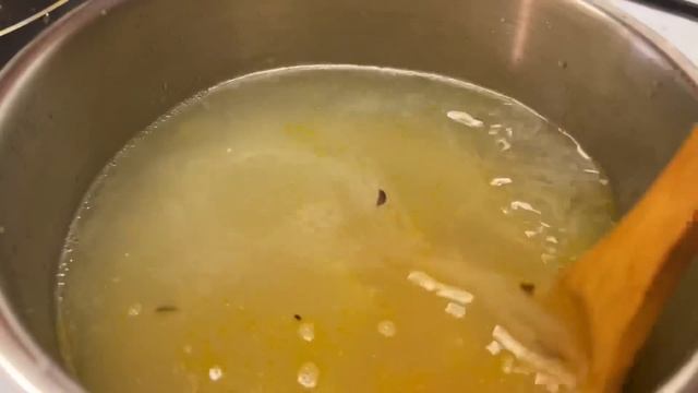 So eine einfache Hühnersuppe, dass man mehr will! Schnell und lecker! смотреть онлайн