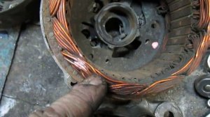 как снять генератор Volkswagen Caddy 1.9 D ,и его разборка