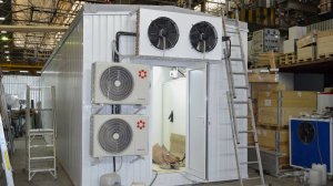 Мобильный комплекс МРТ с установленным томографом Siemens MAGNETOM Amira.