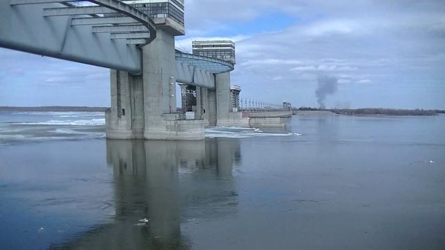 vatravel.ru Астраханский вододелитель на Волге (г.Нариманов, Астраханская область)