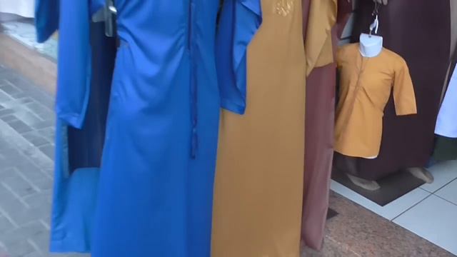 Прогулка до метро. Дубай смотреть онлайн