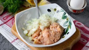 Бублики с фаршем на сковороде
