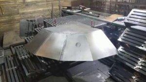 Крыльцо из профильной трубы с козырьком зонтиком