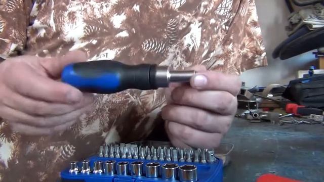 Обзор отвертки с комплектом насадок Blaupunkt смотреть онлайн