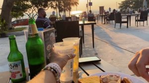 Приехали в Паттайю. Отель Магадан. Фуд-корт в 7-11. Ресторанчик рядом с ночным рынком. Паттайя 2022